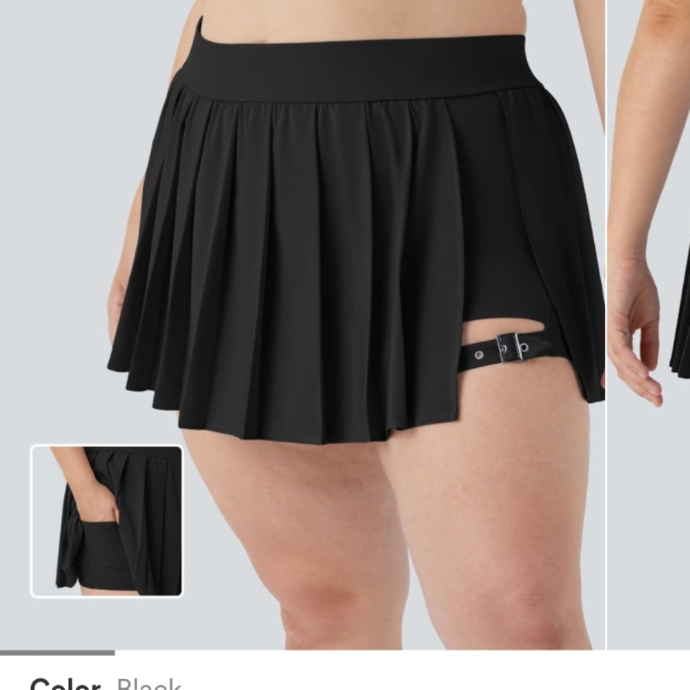 HALARA Black Mini Skirt with Buckle Detail